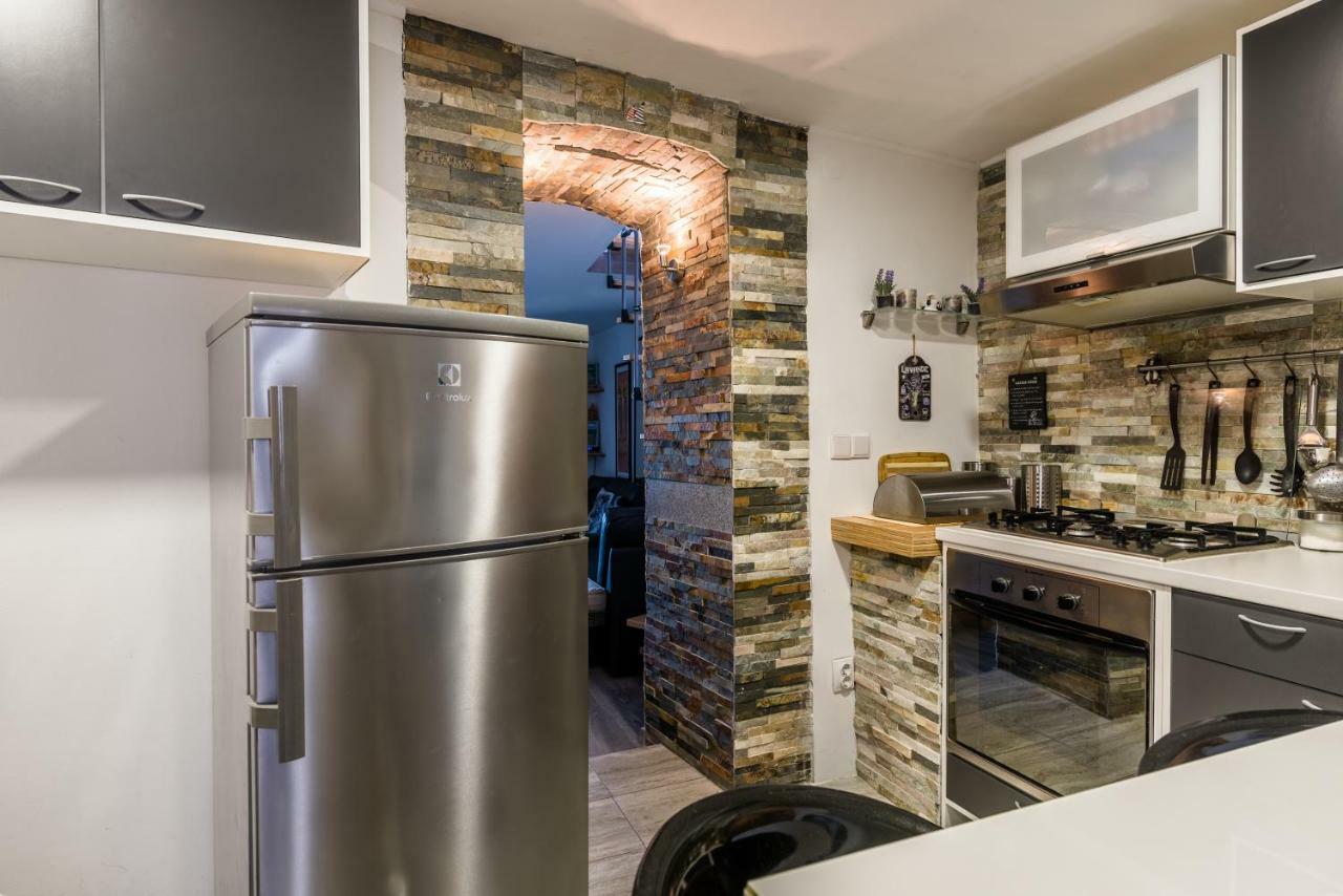 Stone House Knez Apartment เวอร์บนิค ภายนอก รูปภาพ